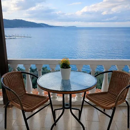Villa Blue Dandelion
