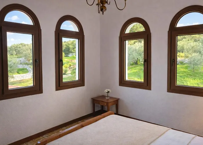 Villa Blue Dandelion Paliúri